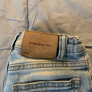 Zara boys light blue straight leg fit , size 7 in good shape